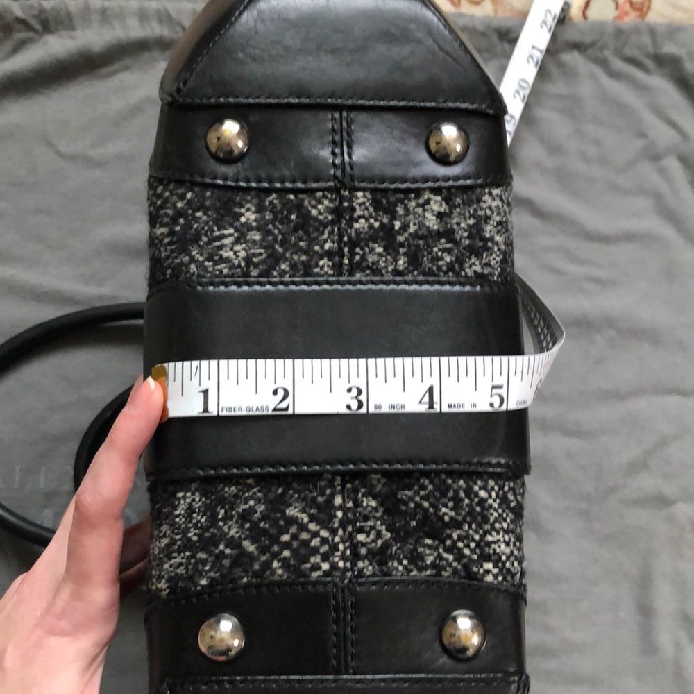 Alexander McQueen Novak Handbag - Picture 10 of 11